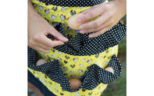 Load image into Gallery viewer, Simple to Sew Aprons Book