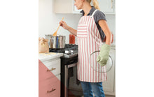 Load image into Gallery viewer, Simple to Sew Aprons Book