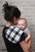 Load image into Gallery viewer, Crimson from Shetland Flannel Speckle from Robert Kaufman