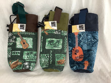 Load image into Gallery viewer, Insulated bottle totes 16-25 oz; half liter to 750 ml (Small)