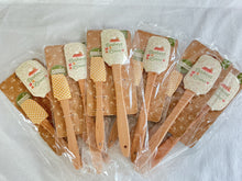 Load image into Gallery viewer, Lori Holt Baked with Love Spatula Set