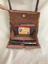 Load image into Gallery viewer, Rose gold cork clutch wallet