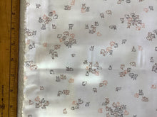 Load image into Gallery viewer, Petit bunnies by Vanessa Lillrose & Linda Fitch from Robert Kaufman