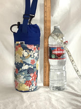 Load image into Gallery viewer, Insulated bottle totes 1.5 liter or 50.7 oz (Large)
