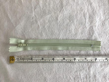 Load image into Gallery viewer, 7 inch #3 zipper YKK