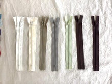 Load image into Gallery viewer, 7 inch #3 zipper YKK