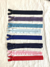 Load image into Gallery viewer, 7 inch #3 zipper YKK