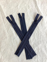 Load image into Gallery viewer, 7 inch #3 zipper YKK