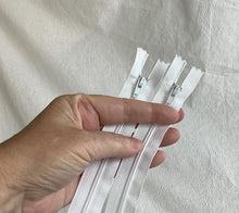 Load image into Gallery viewer, 7 inch #3 zipper YKK