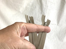 Load image into Gallery viewer, 7 inch #3 zipper YKK