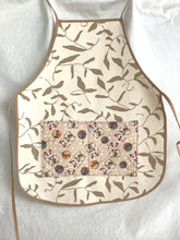 Load image into Gallery viewer, Kids apron on canvas with your choice of fabric