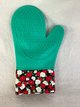 Load image into Gallery viewer, Oven mitt with silicone overlay
