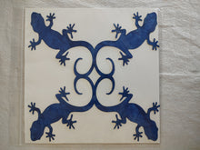Load image into Gallery viewer, Pre-Fused Hawaiian Applique 8 inch gecko blue batik
