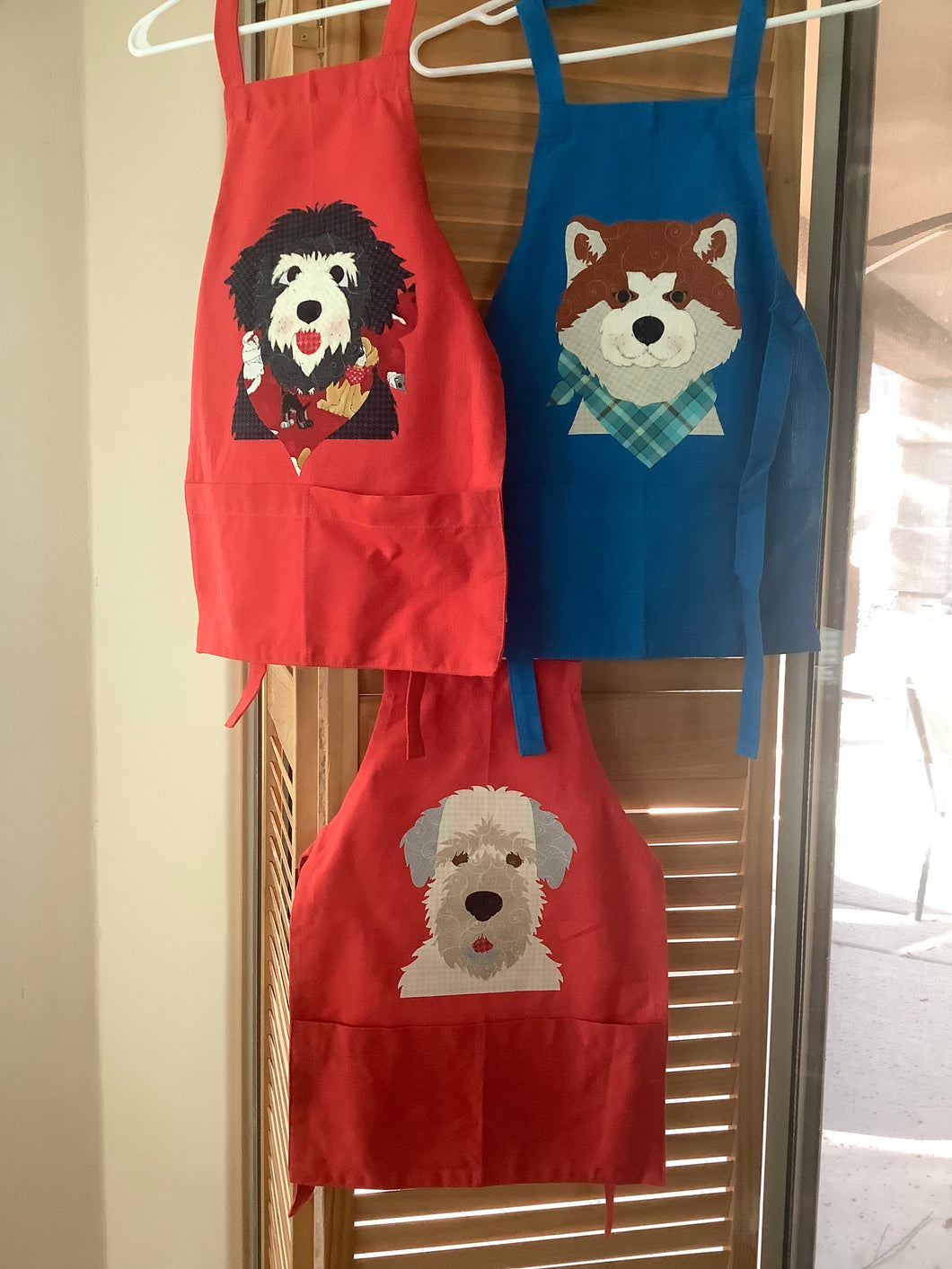 Kids apron cotton with your choice of dog applique