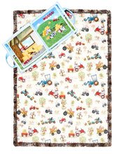 Load image into Gallery viewer, Read to me Cuddle Kit Barnyard
