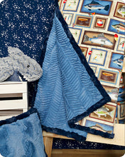 Load image into Gallery viewer, On the Hook cuddle quilt
