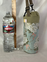 Load image into Gallery viewer, Insulated bottle totes 1.5 liter or 50.7 oz (Large)
