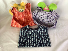 Load image into Gallery viewer, Baby bib with crumb catcher pocket
