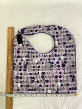 Load image into Gallery viewer, Baby bib with crumb catcher pocket
