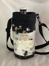 Load image into Gallery viewer, Insulated bottle totes half gallon (Growler)
