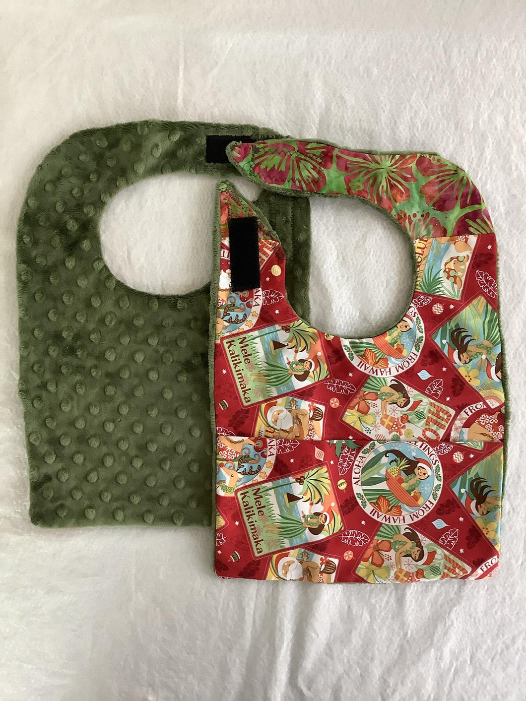 Baby bib with crumb catcher pocket