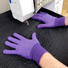 Load image into Gallery viewer, Gypsy Quilter Hold Steady Machine Gloves One Size fits most
